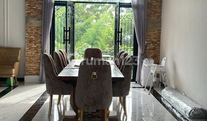 Dijual Rumah Mewah Full Furnished Lokasi Jl. Kolonel Sugiyarto Semarang 2