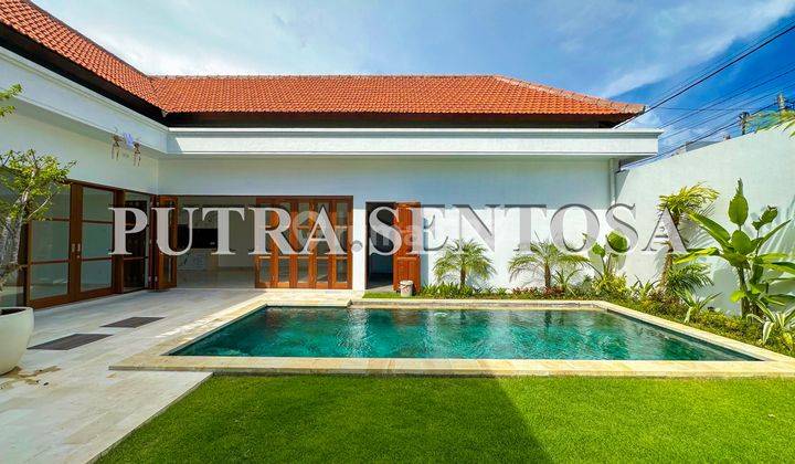 Villa Canggu Brand New Babakan Padang Tawang 1