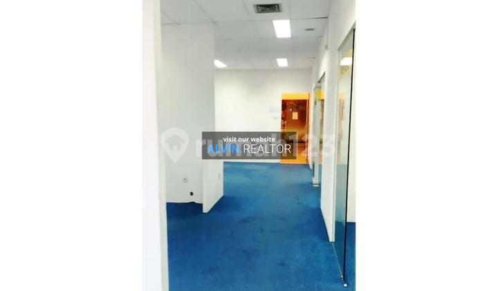 Grha Str 100 M2 dan Ukuran Lainnya Coldwell Banker