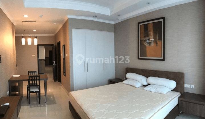 Apartemen Bellezza Tower Albergo Middle Floor Coldwell Banker 1