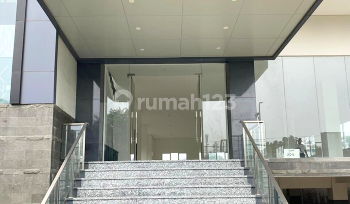 Gedung Dijual Pramuka Raya 5,5 Lantai Coldwell Banker