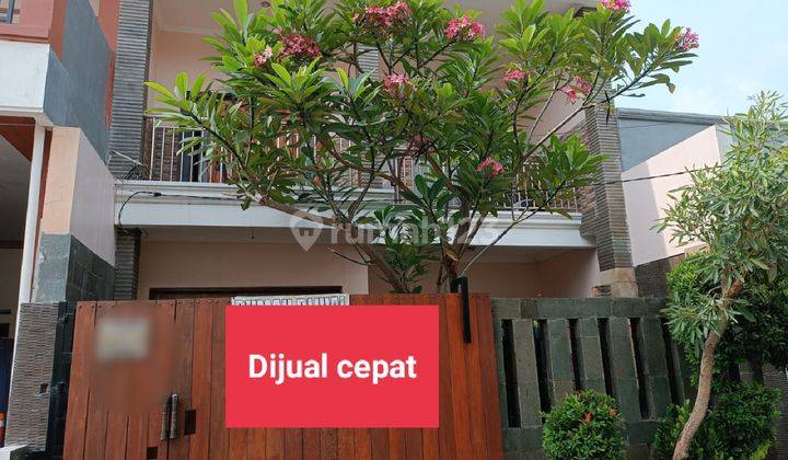 Dijual cepat rumah minimalis 2 lantai di Titian indah Bekasi  1