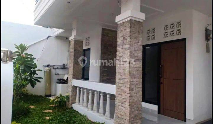 Dijual cepat rumah 2 lantai minimalis di taman galaxi bekasi 2