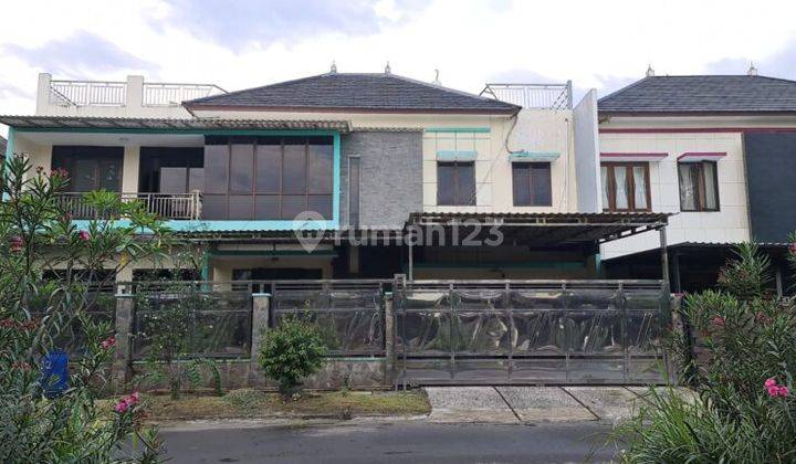 Dijual Rumah Cantik 3 Lantai Full Renovasi di Heloconia Harapan Indah Bekasi 1