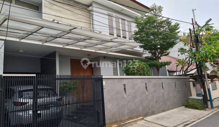 Rumah Cantik Minimalis Baru Renovasi 2 Lantai Cempaka Putih  1