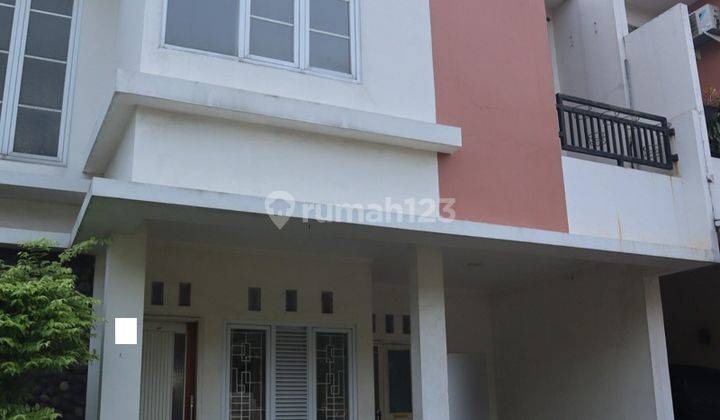 Rumah Cantik Strategis Harga Manis Di Cluster Casa De Namira Bintara 2