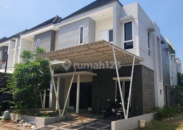 Dijual Di Bawah Harga Pasar ! Rumah Hook 2 Lantai Di Springville Bekasi 1