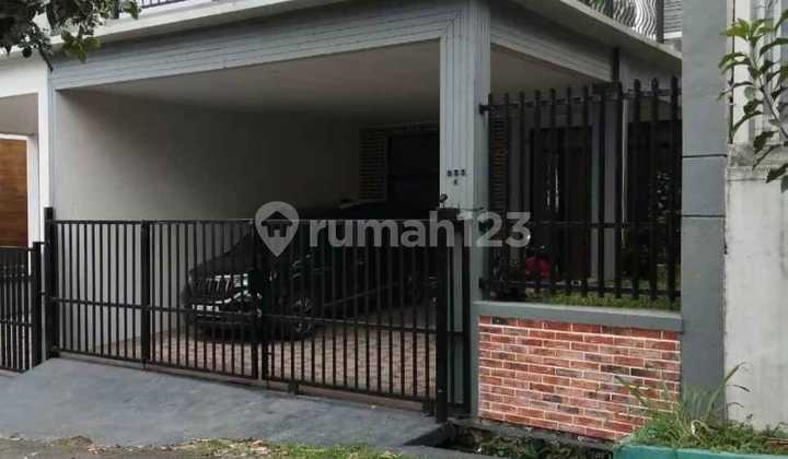 NICE 2-STORY HOUSE IN A COOL, COMFORTABLE, READY-TO-OCCUPY NEIGHBORHOOD IN CIHANJUANG, NORTH CIMAHI NICE 2-STORY HOUSE IN A COOL, COMFORTABLE, READY-TO-OCCUPY NEIGHBORHOOD IN CIHANJUANG, NORTH CIMAHI