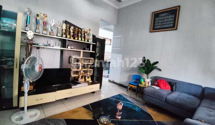 RUMAH MINIMALIS ASRI TERAWAT SIAP HUNI DI MARGAHAYU RAYA BANDUNG