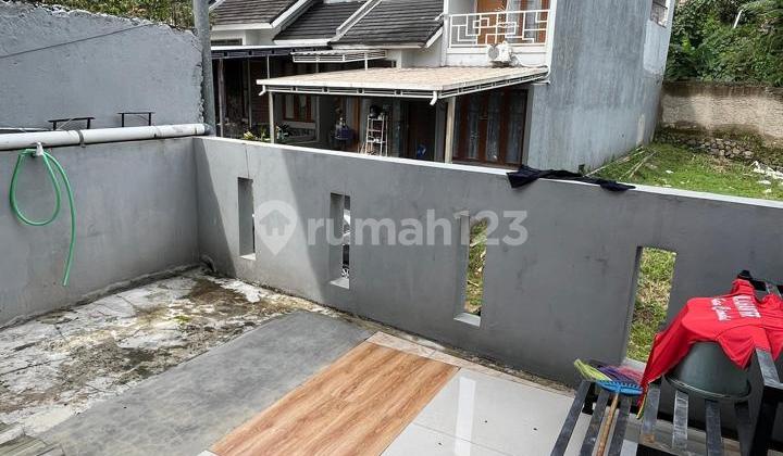 Rumah Baru Keren Minimalis Modern 2 Lantai Nyaman Siap Huni di Ciwaruga Bandung 2