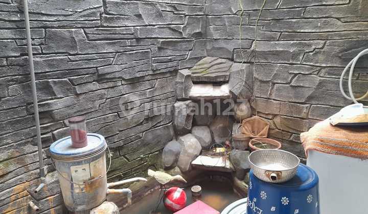 COMFORTABLE, WELL-MAINTAINED, READY-TO-OCCUPY HOUSE IN GRIYA CEMPAKA ARUM BANDUNG COMFORTABLE, WELL-MAINTAINED, READY-TO-OCCUPY HOUSE IN GRIYA CEMPAKA ARUM BANDUNG