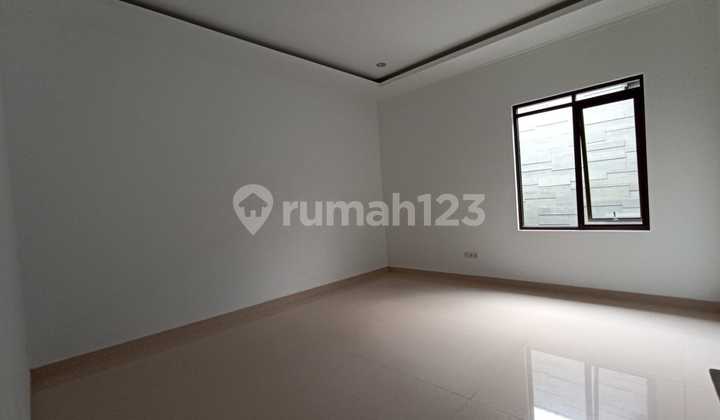 Rumah Baru Minimalis Modern di Mekar Wangi 