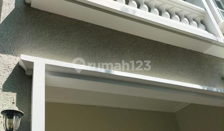 Rumah Modern Cantik 2 Lantai di Tanjungsari Asri Residence 2