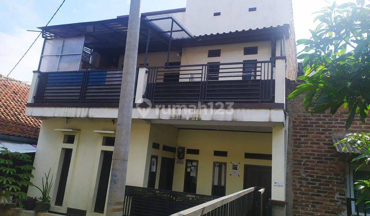Rumah 2 Lantai Bagus Semi Furnished di Cimahi, Bandung 1