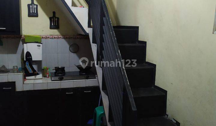 Rumah 2 Lantai Bagus Semi Furnished di Cimahi, Bandung 12