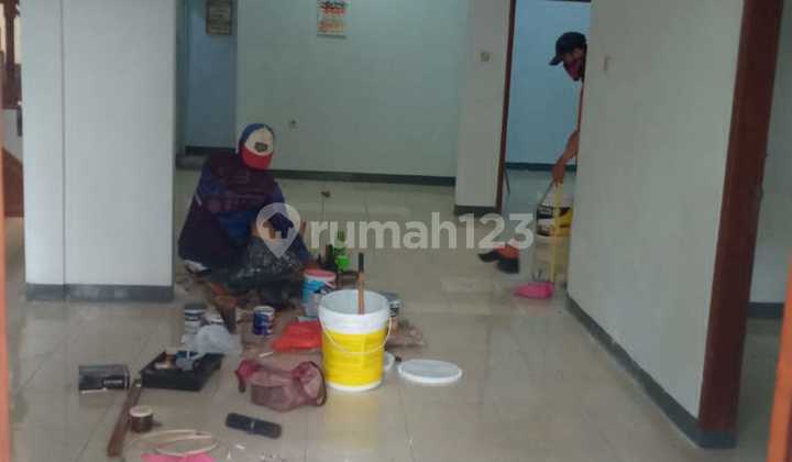 Disewakan Rumah 3 Lantai Siap Huni di Antapani, Bandung 2