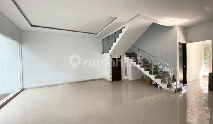 Dijual Rumah Baru Minimalis Modern Siap Huni di Singgasana Pradana, Bandung