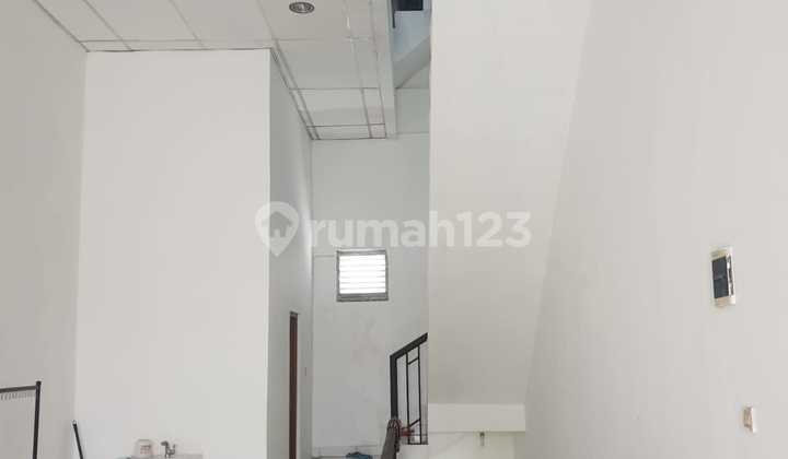 Dijual Ruko 3 Lantai Siap Pakai di Mekar Wangi, Bandung Dijual Ruko 3 Lantai Siap Pakai di Mekar Wangi, Bandung