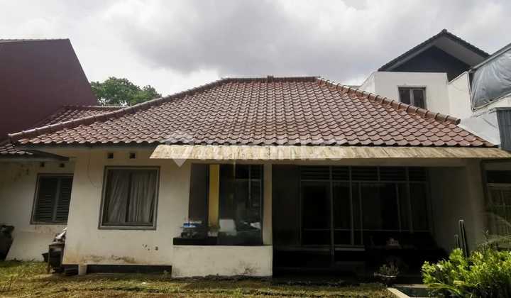 Dijual Rumah Lama Hitung Tanah di Hegarmanah Raya, Bandung