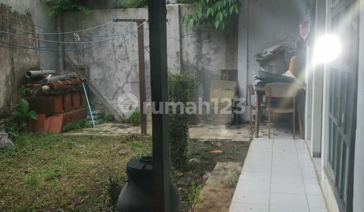 Dijual Rumah Lama Hitung Tanah di Hegarmanah Raya, Bandung 2