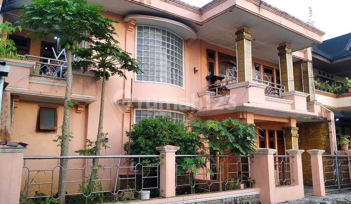 Dijual Rumah Mewah Lokasi Strategis di Margahayu Raya, Bandung