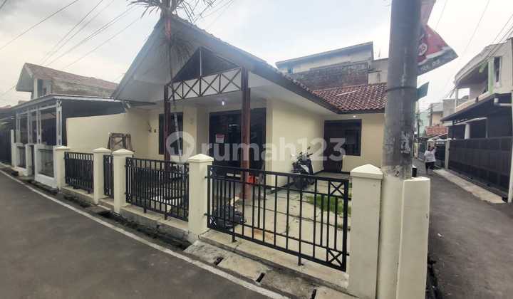 di Jual Rumah Hunian Nyaman Sudah Direnovasi Lokasi Strategis di Antapani Bandung di Jual Rumah Hunian Nyaman Sudah Direnovasi Lokasi Strategis di Antapani Bandung