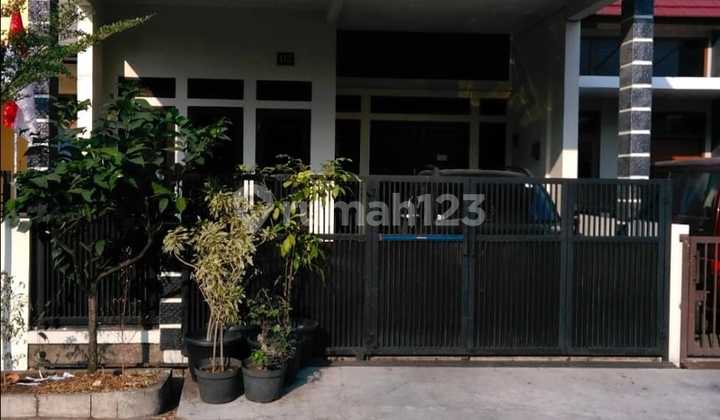 Rumah Bagus Minimalis Modern 2 Lantai Siap Huni di Antapani Bandung