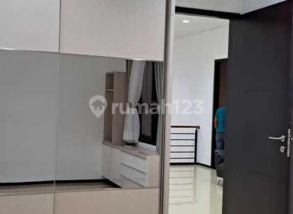 RUMAH CANTIK TERAWAT 2 LANTAI SIAP HUNI DI LANGLANG BUANA SINGGASANA PRADANA BANDUNG 2