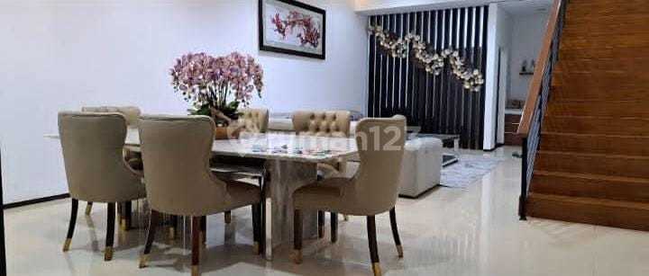 RUMAH CANTIK TERAWAT 2 LANTAI SIAP HUNI DI LANGLANG BUANA SINGGASANA PRADANA BANDUNG