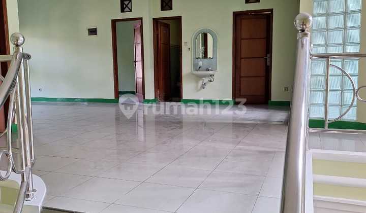 RUMAH LUAS NYAMAN TERAWAT 2 LANTAI SIAP HUNI DI BATUNUNGGAL BANDUNG