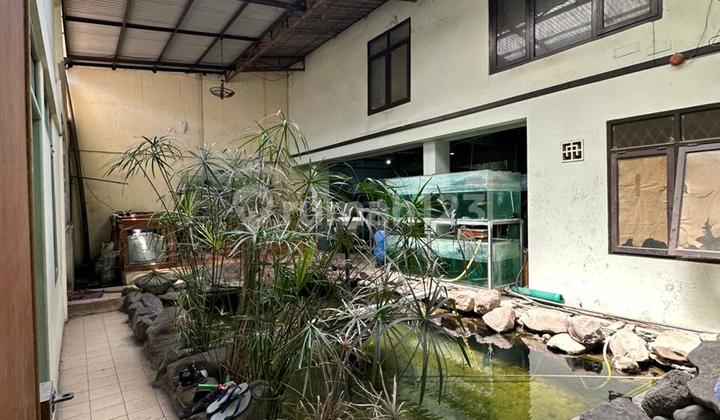 SPACIOUS STRATEGIC HOUSE IN THE CITY CENTER, SUITABLE FOR BUSINESS, READY TO USE ON MAIN ROAD LODAYA BANDUNG.