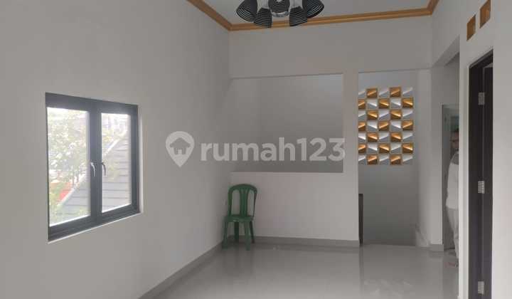 MINIMALIST 3-STORY COMFORTABLE STRATEGIC READY-TO-OCCUPY HOUSE IN SOEKARNO HATTA BANDUNG MINIMALIST 3-STORY COMFORTABLE STRATEGIC READY-TO-OCCUPY HOUSE IN SOEKARNO HATTA BANDUNG
