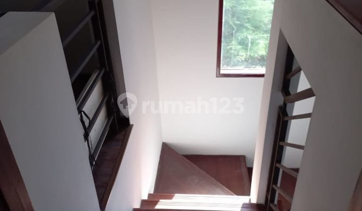 RUMAH BAGUS HOOK 2 LANTAI MINIMAIS MODERN SIAP HUNI DI TATAR WANGSAKERTA KOTA BARU PARAHYANGAN KBP BANDUNG