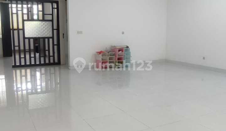 RUMAH KEREN 2 LANTAI SEMI FURNISHED LINGKUNGAN NYAMAN SIAP HUNI DI TAMAN KOPO INDAH 2 TKI2 BANDUNG 2