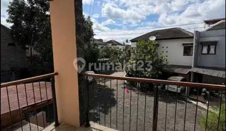 RUMAH BAGUS 2 LANTAI LINGKUNGAN ASRI NYAMAN SIAP HUNI DI SAYAP DAGO BANDUNG