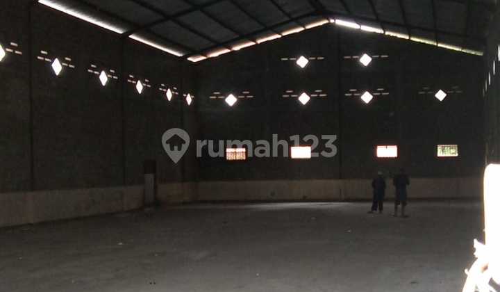 GUDANG LUAS BERSIH LOKASI STRATEGIS SIAP PAKAI DI MAHMUD KOPO BANDUNG