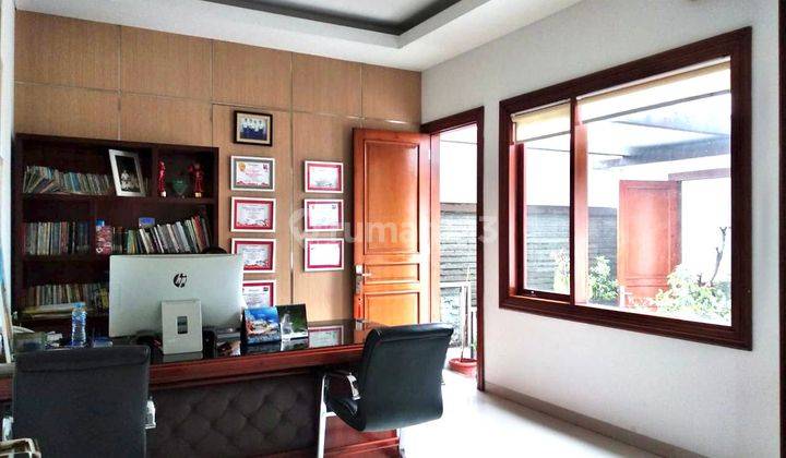 Rumah Kantor Tengah Kota 2 Lantai Strategis Siap Huni di Burangrang Bandung 1