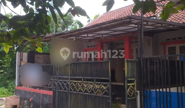 COMFORTABLE MINIMALIST HOUSE, STRATEGIC LOCATION, READY TO OCCUPY IN GRIYA ASRI CAHAYA CIPAGERAN BANDUNG