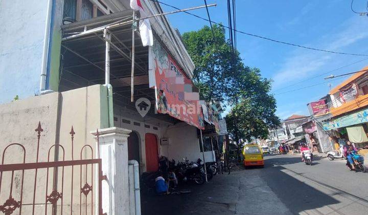 RUMAH DAN TEMPAT USAHA LOKASI STRATEGIS RAMAI DI PUSAT KOTA SUMEDANG 1