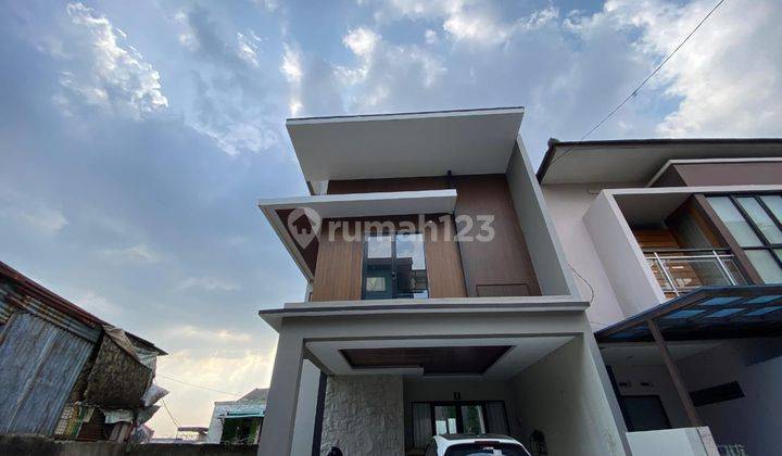 Rumah Lux Full Furnished 2 Lantai Minimalis Modern Siap Huni Di Gegerkalong Bandung 1