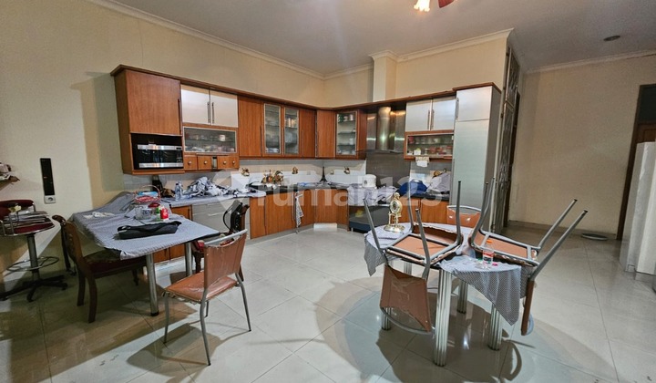 RUMAH LUAS BAGUS 3 LANTAI LOKASI STRATEGIS COCOK UNTUK USAHA SIAP PAKAI DI PASTEUR BANDUNG RUMAH LUAS BAGUS 3 LANTAI LOKASI STRATEGIS COCOK UNTUK USAHA SIAP PAKAI DI PASTEUR BANDUNG