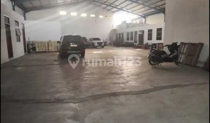 SPACIOUS, STRATEGIC, READY-TO-USE WAREHOUSE WITH CLEAR AREA IN KOPO, BANDUNG. SPACIOUS, STRATEGIC, READY-TO-USE WAREHOUSE WITH CLEAR AREA IN KOPO, BANDUNG.