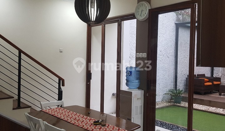 RUMAH KEREN 1,5 LANTAI SEMI FURNISHED NYAMAN SIAP HUNI DI BUAH BATU BANDUNG