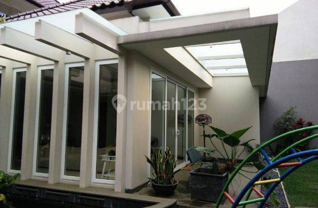 Rumah Cantik 2 Lantai Minimalis Modern Semi Furnished Siap Huni Di Setramurni Bandung 1