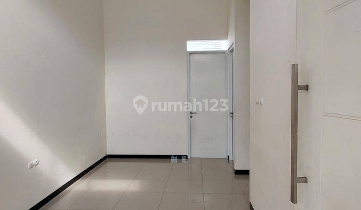 Rumah Nyaman Terawat Lingkungan Strategis Siap Huni Di Taman Kopo Indah 5 Tki5 Sherwood Bandung 1