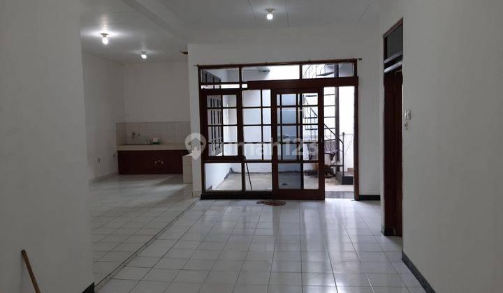 Rumah Minimalis Modern Lingkungan Nyaman Siap Huni di Taman Holis Indah 1 Thi1 Bandung 1