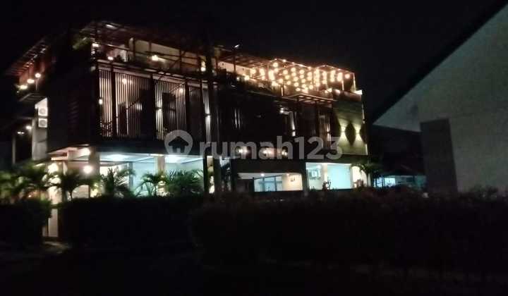Luxury 4-Story Comfortable, Green, Well-Maintained Ready-to-Occupy Home in Derwati Mas, Buah Batu, Bandung 2
