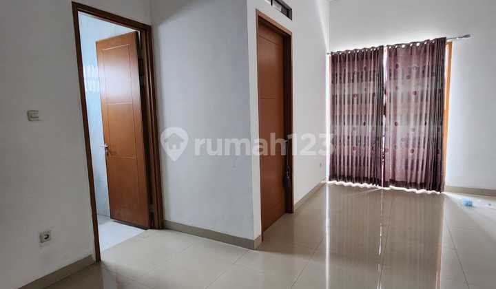 RUMAH MINIMALIS 2 LANTAI ASRI NYAMAN SIAP HUNI DI TAMAN HOLIS INDAH THI BANDUNG 1