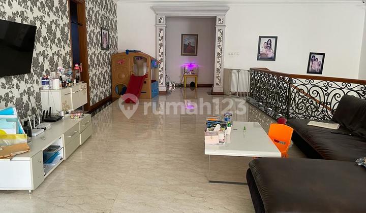 Rumah Mewah 2 Lantai Minimalis Modern Nyaman Siap Huni di Setraduta Bandung