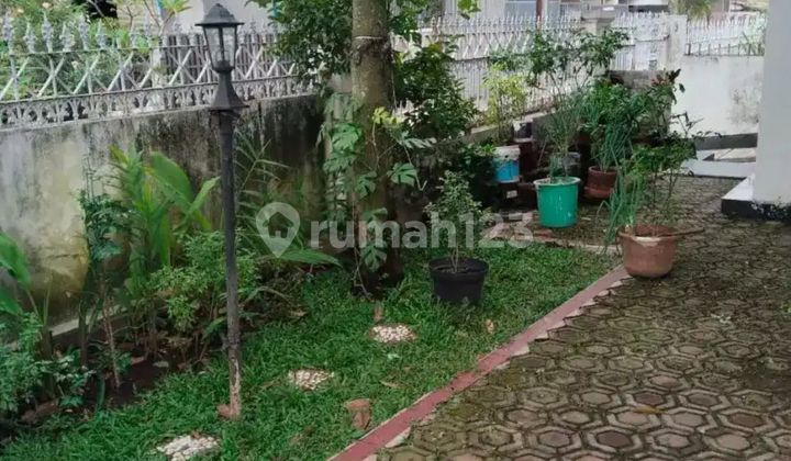RUMAH LUAS HOOK 2 LANTAI LOKASI STRATEGIS SIAP HUNI DI SUMBERSARI BANDUNG 1